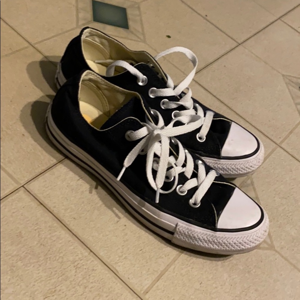 New black converse size 7